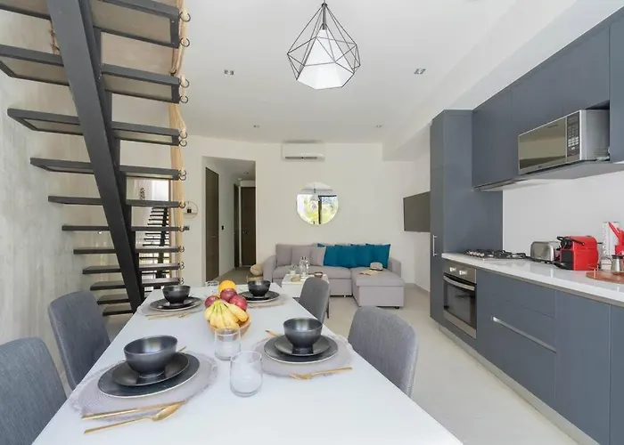 Apartment Sunsetviewph+privpool+near Beach&town+rooftop+50mb
